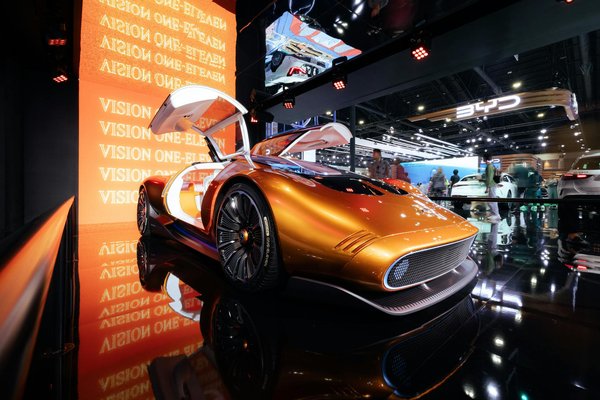 Comment les matériaux composites légers influencent-ils l'économie de carburant des voitures?