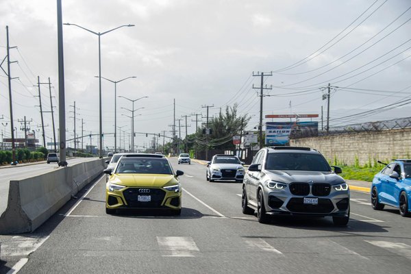 Comment installer un système de caméra embarquée pour une voiture de livraison?